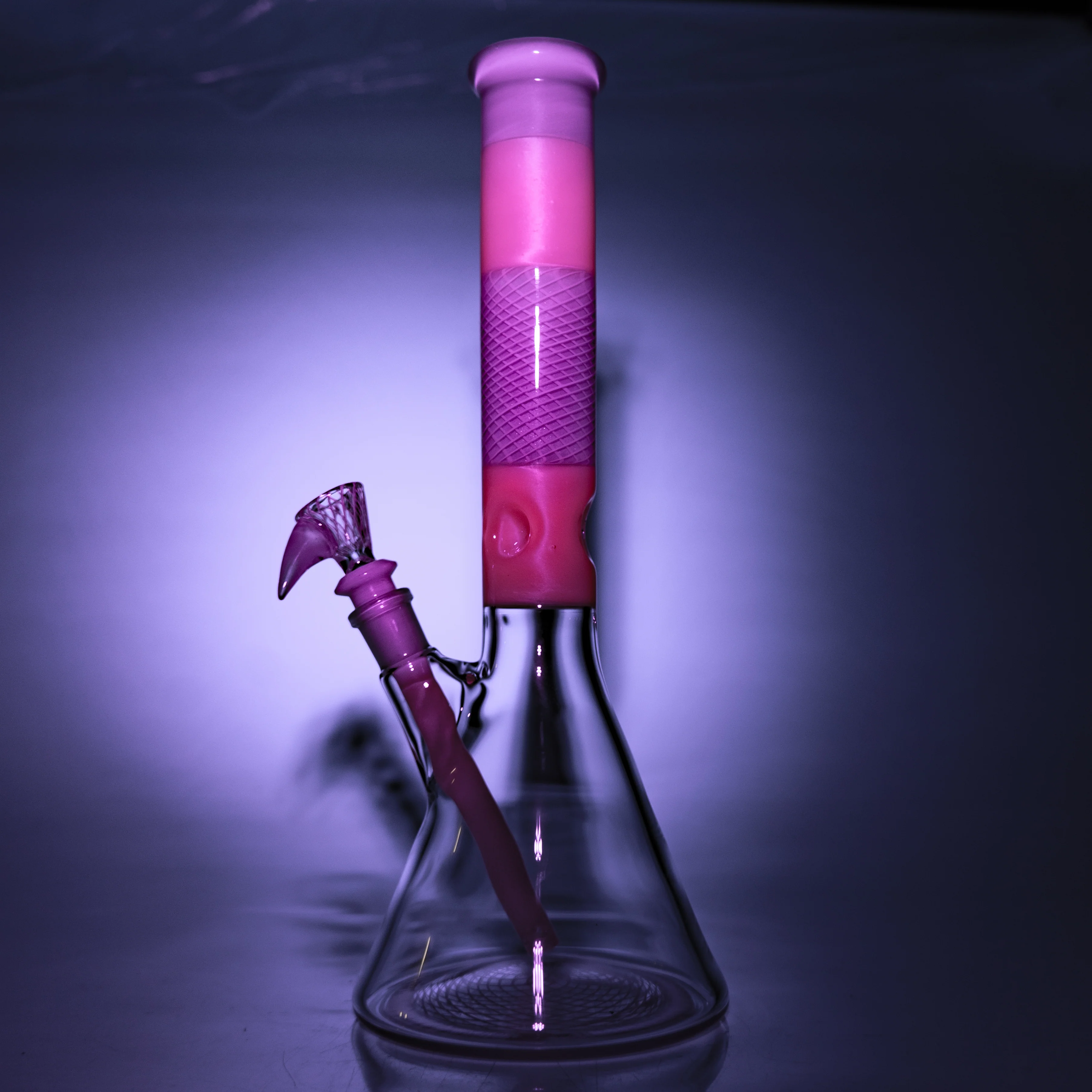 Chris Sculli x Glass Munky - Worked Beaker - Purple/White Satin & UV Retti - Image 8