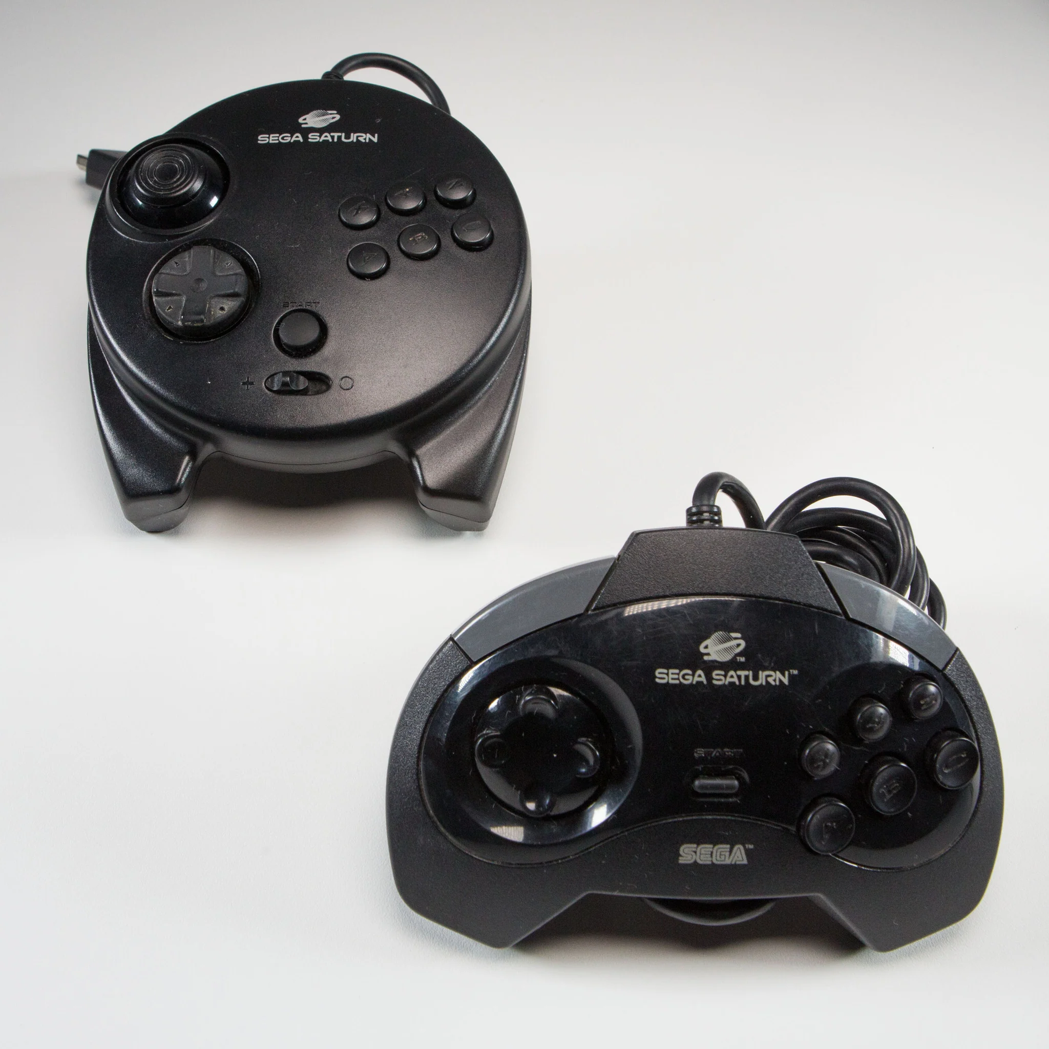 Dub Glass Sega Saturn & Functional E-Nail - Image 9
