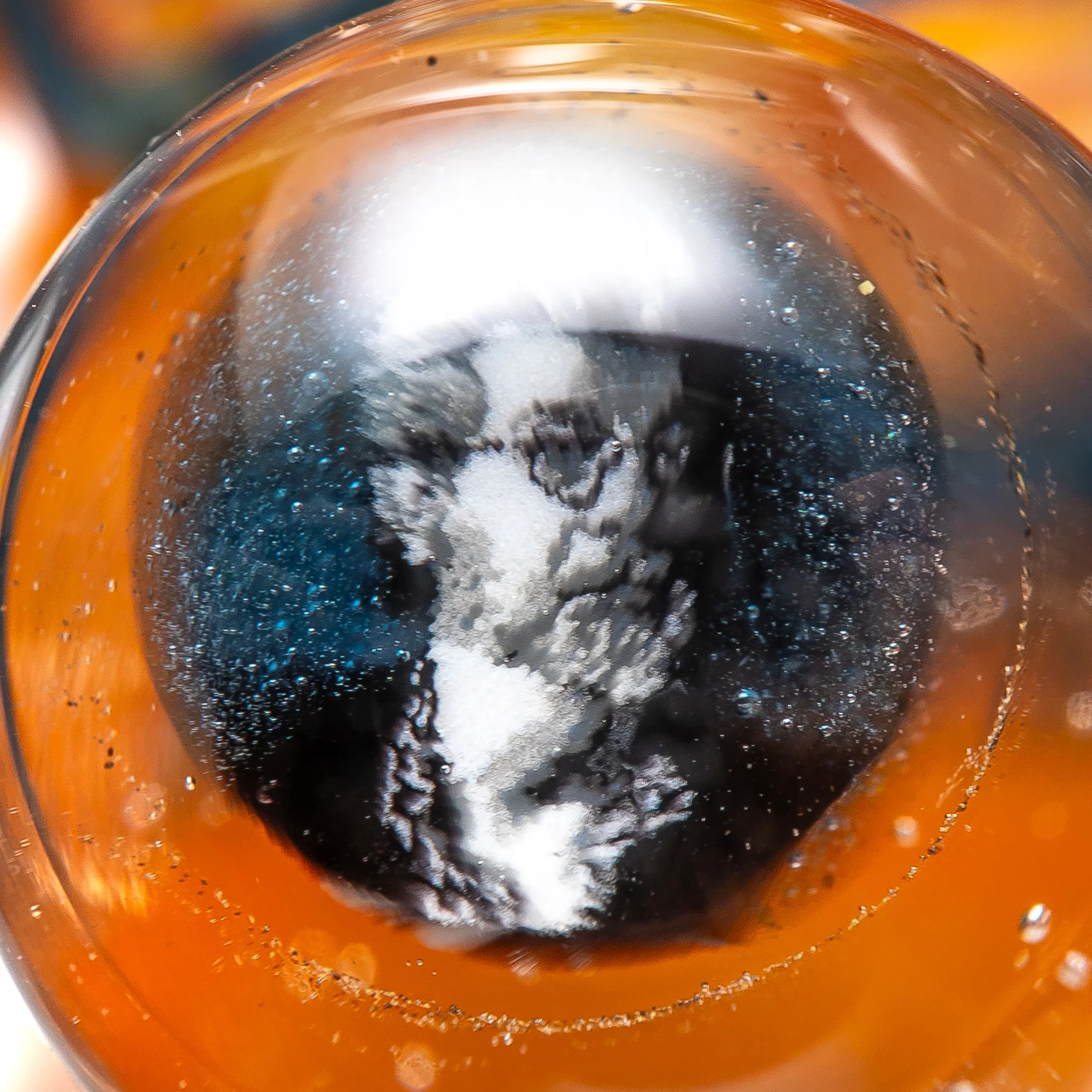 Freeek Glass x EON Glass - Horn Jammer Tube - UV Electric Flamingo - Image 8