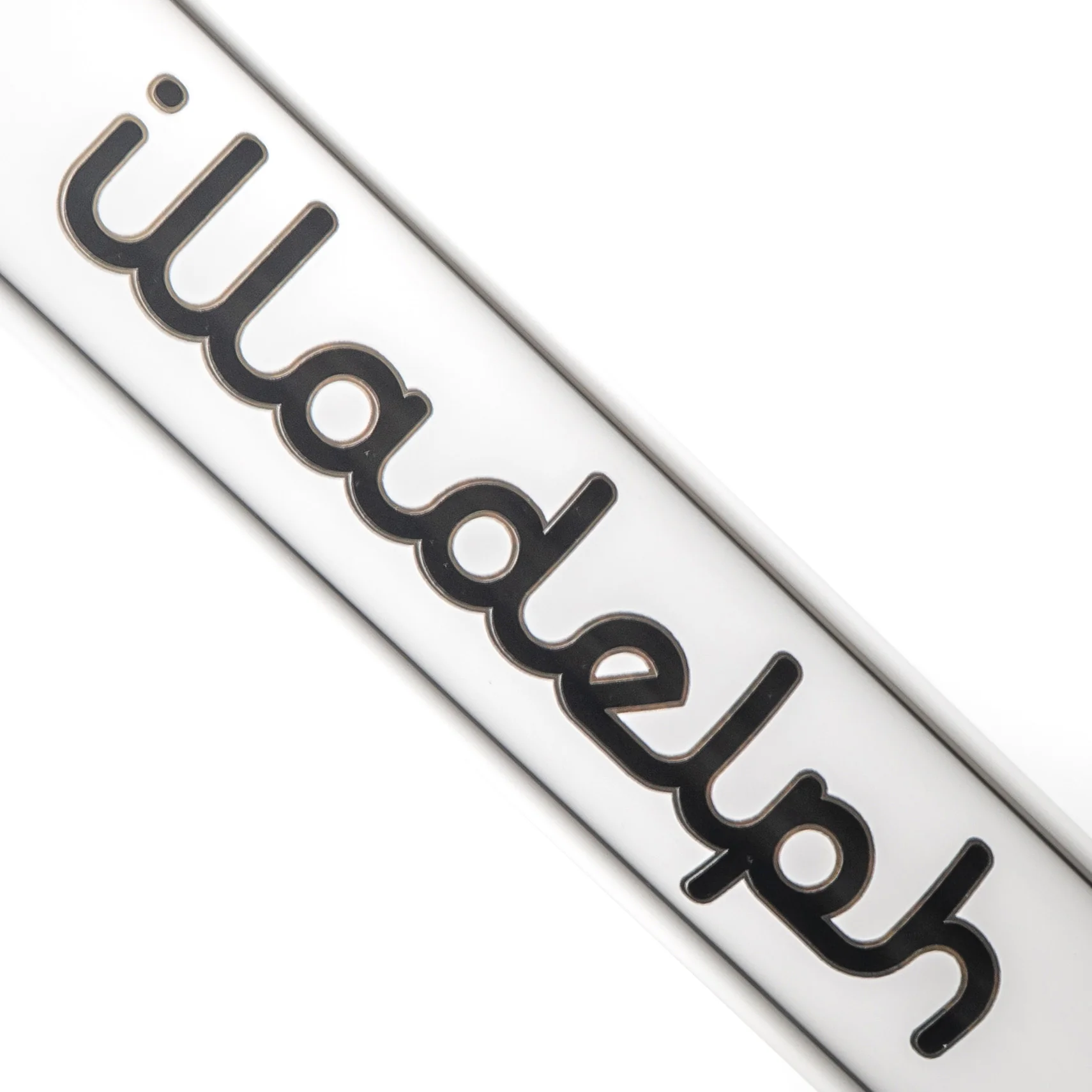 Illadelph - Medium Beaker - Black & Gold Label - Image 4