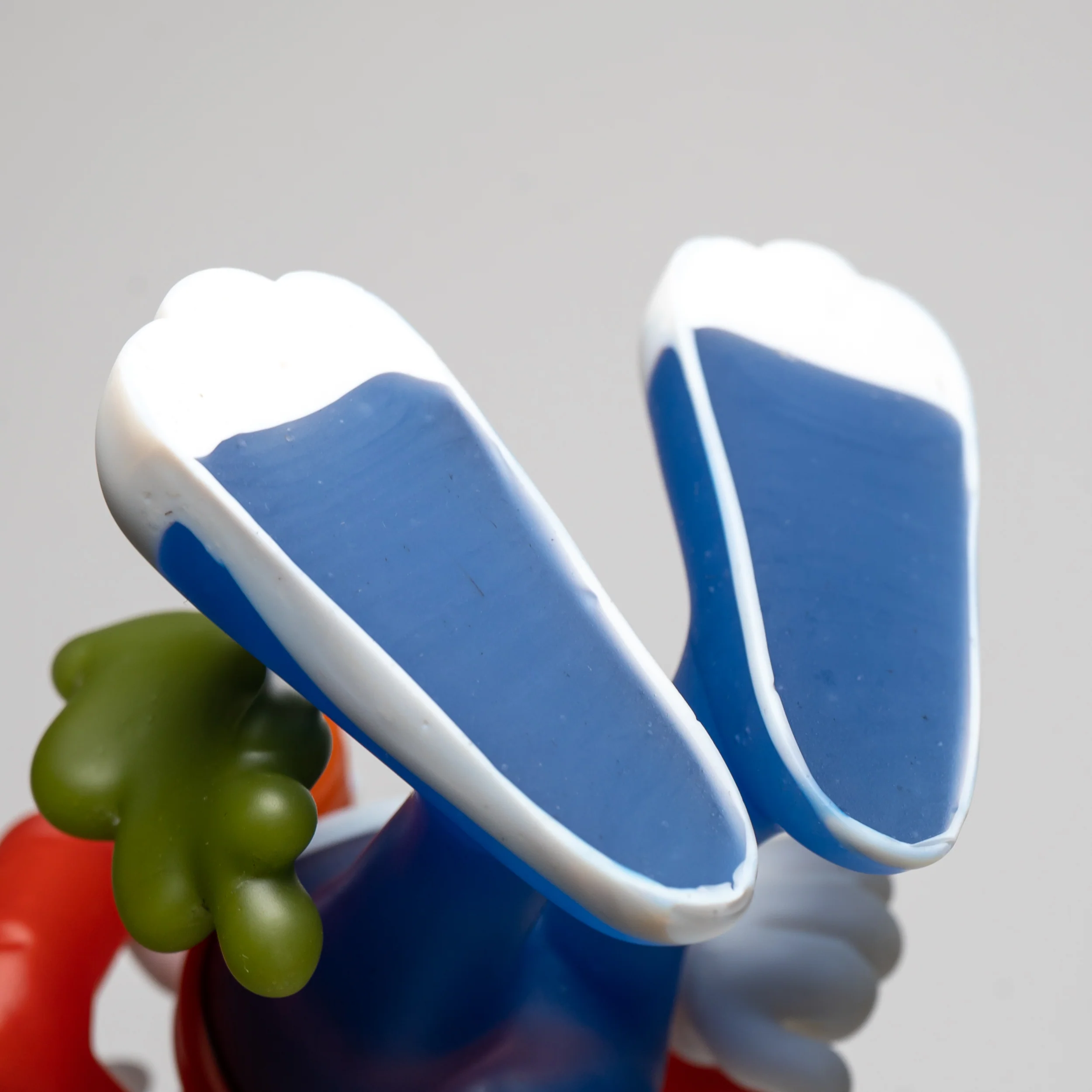 J Smart Glass - Buster Bunny - Image 7