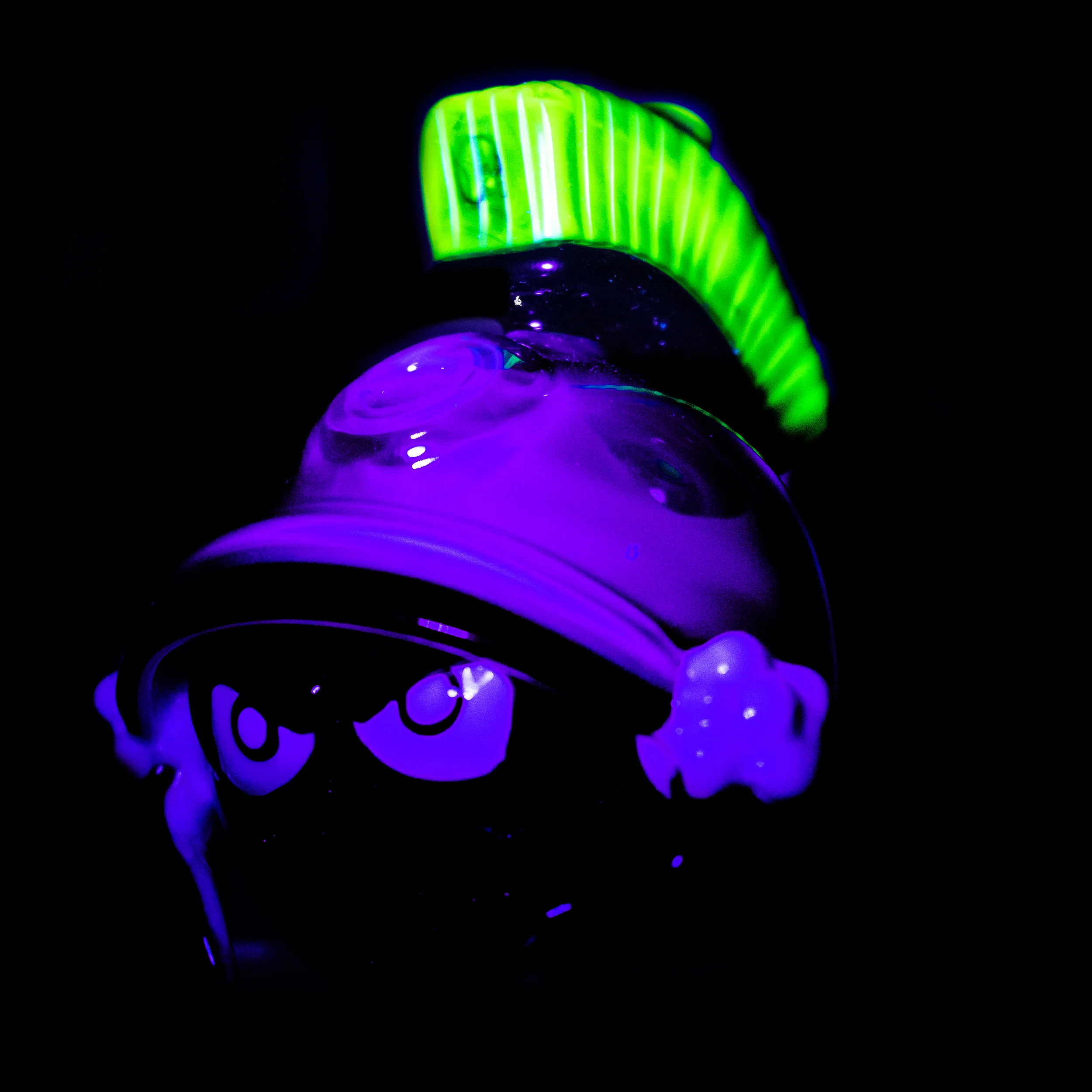 J Smart Glass - Rainbow Marvin Head UV - Image 2