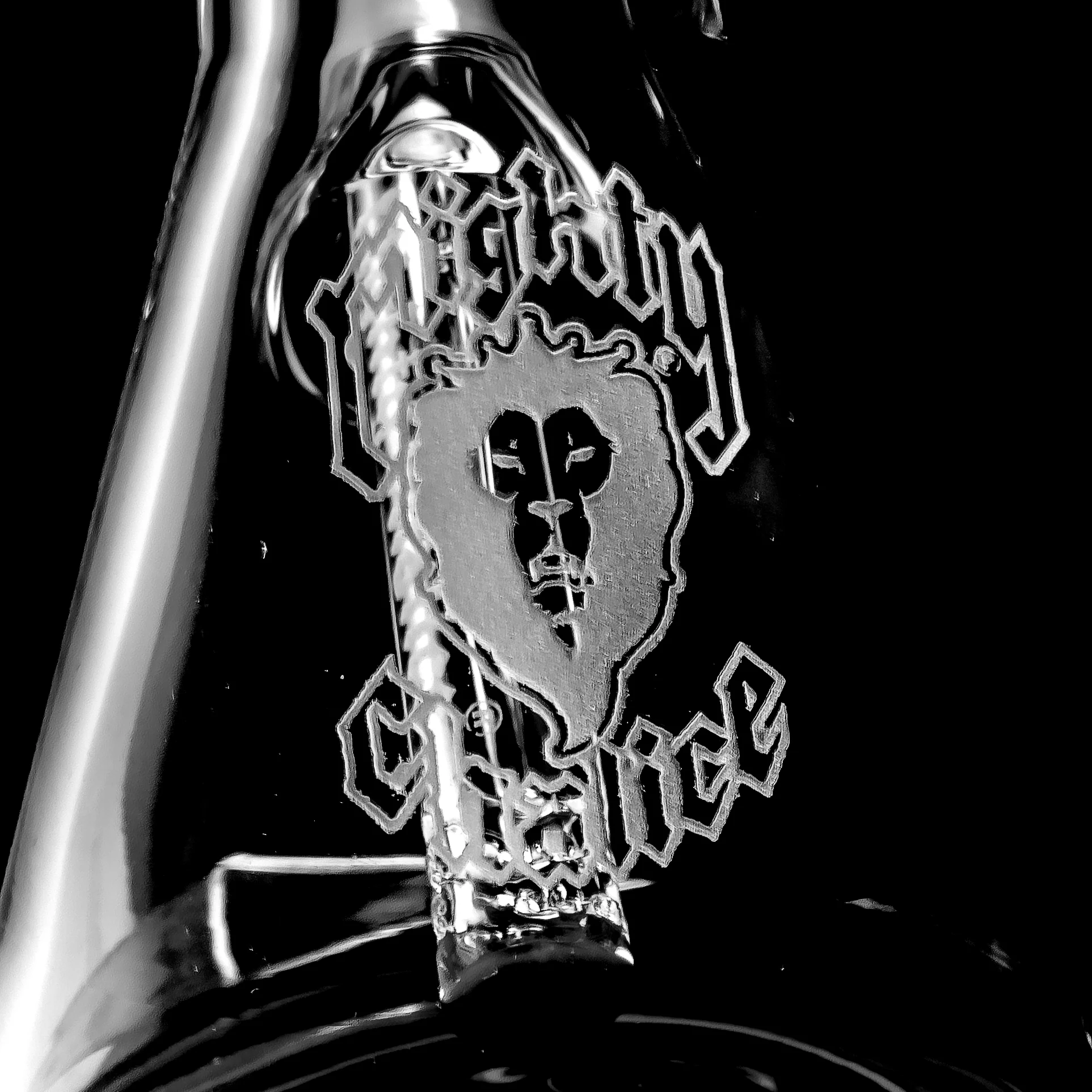 Mighty Chalice - 17" Beaker - 12 Arm Tree - 40x7 - Rasta Linework - Image 4
