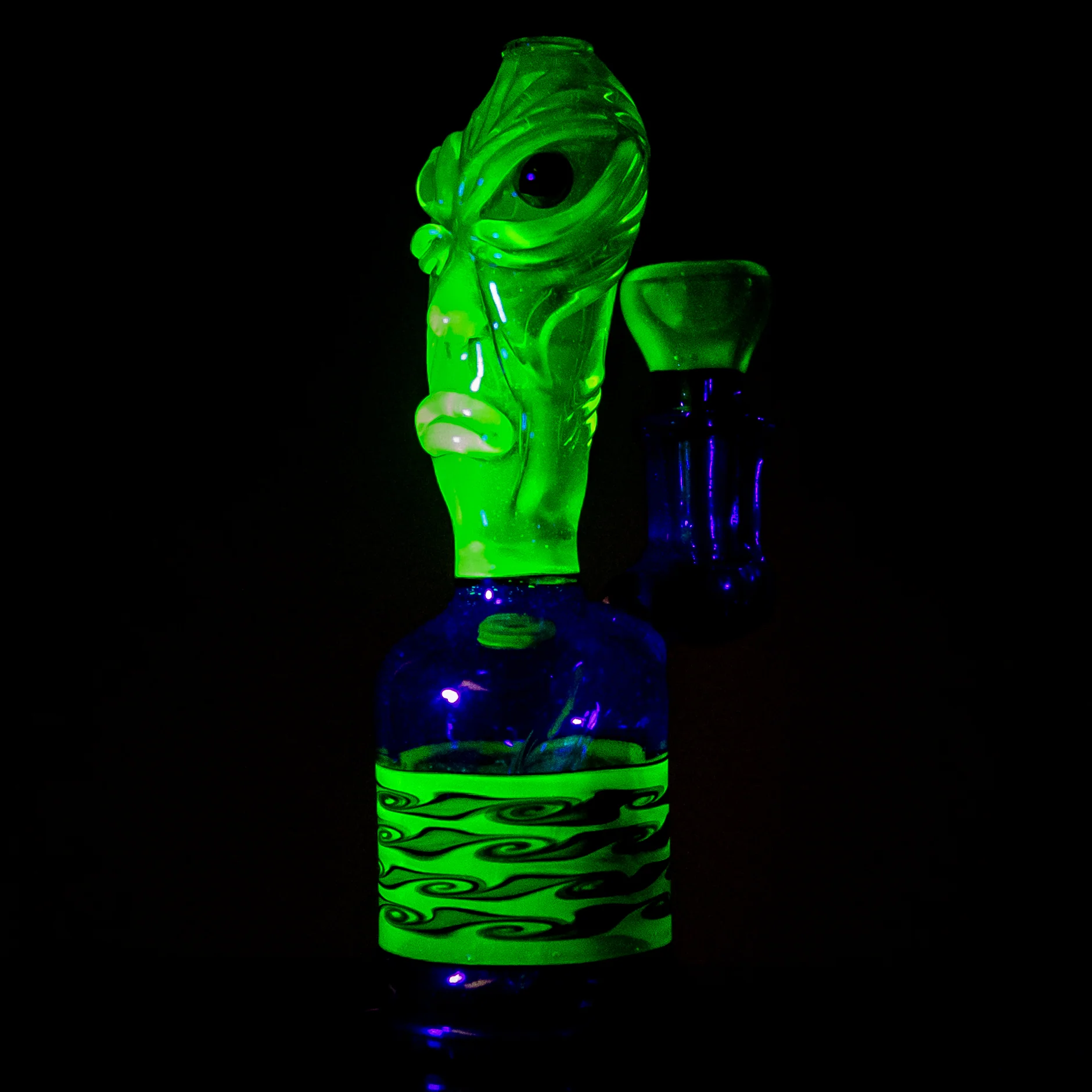 Red Nose - Alien Bubbler - UV Illuminati & Purple Rain - Image 2