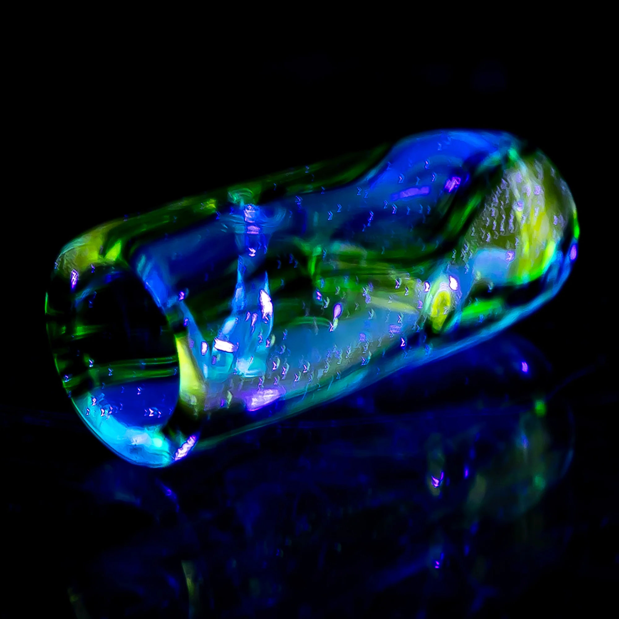 RekTipz - Glass Tip - XL - 11mm - Full UV w/ Black Swirl - Image 3