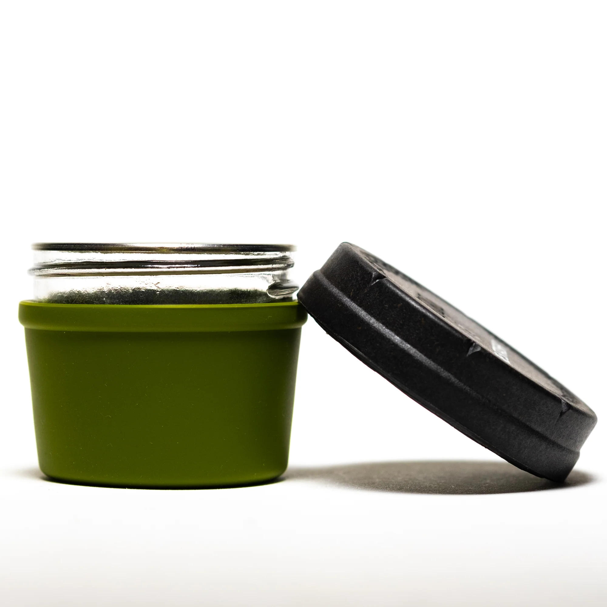 Re:Stash - Cedar Green Jar w/ Black Lid - 4oz - Image 2