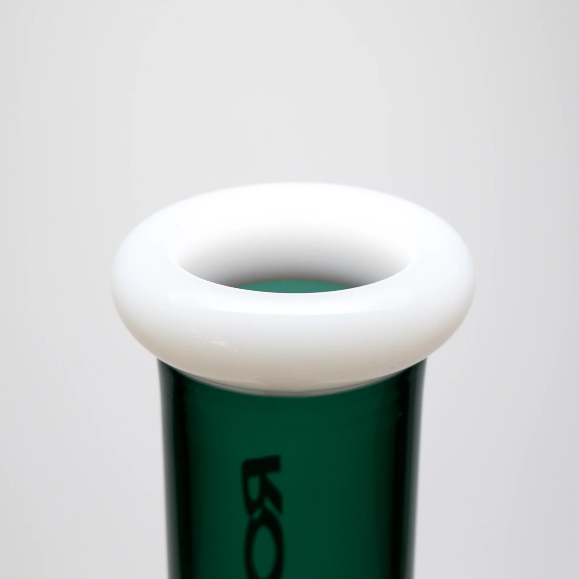 ROOR.US - 99 Series - 18" Fixed Beaker 45x5 - Jade & White #4 - Image 3