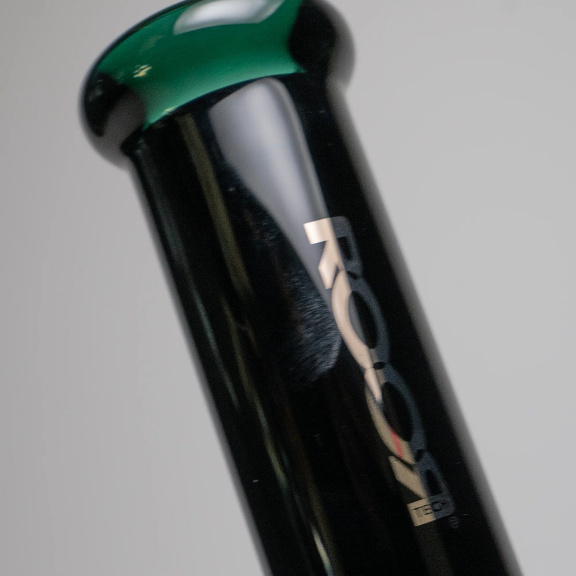 ROOR.US - 99 Series - 18" Fixed Beaker 50x5 - Jade & Black - Platinum Label - Image 16