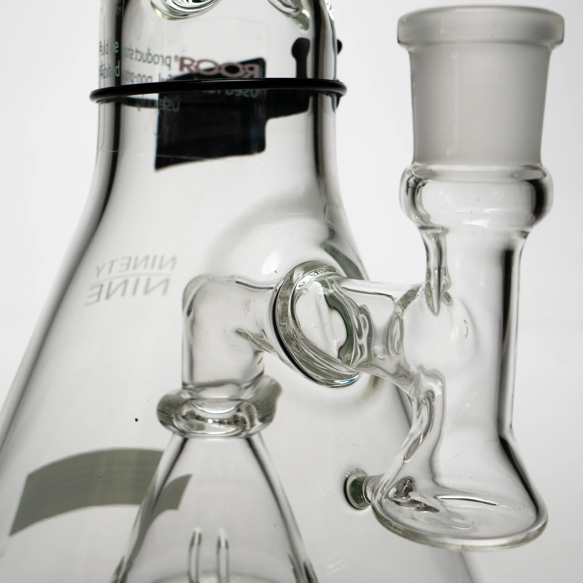 ROOR.US - 99 Series - 18" Fixed Beaker 50x5 - White & Black Label - Image 12