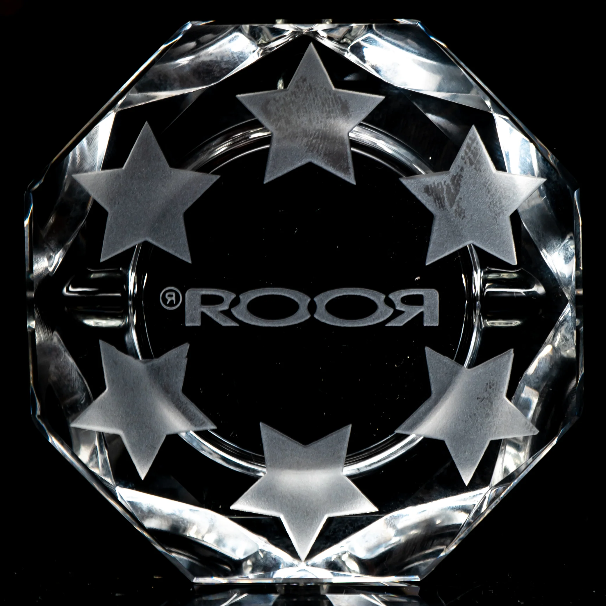 ROOR.US - Glass Crystal Cut Ashtray - ROOR Strain - Presidential OG - Image 2