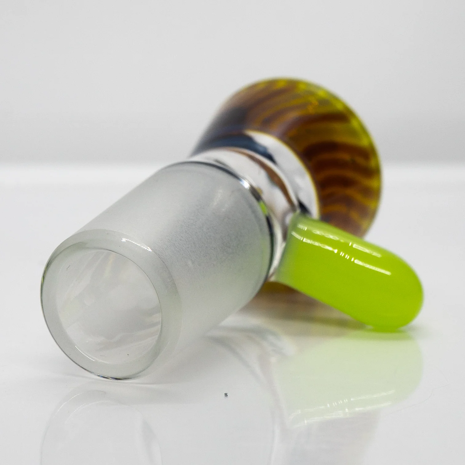 Unity Glassworks - Single Hole Martini Slide - 18mm - IO Star & Antidote - Image 3