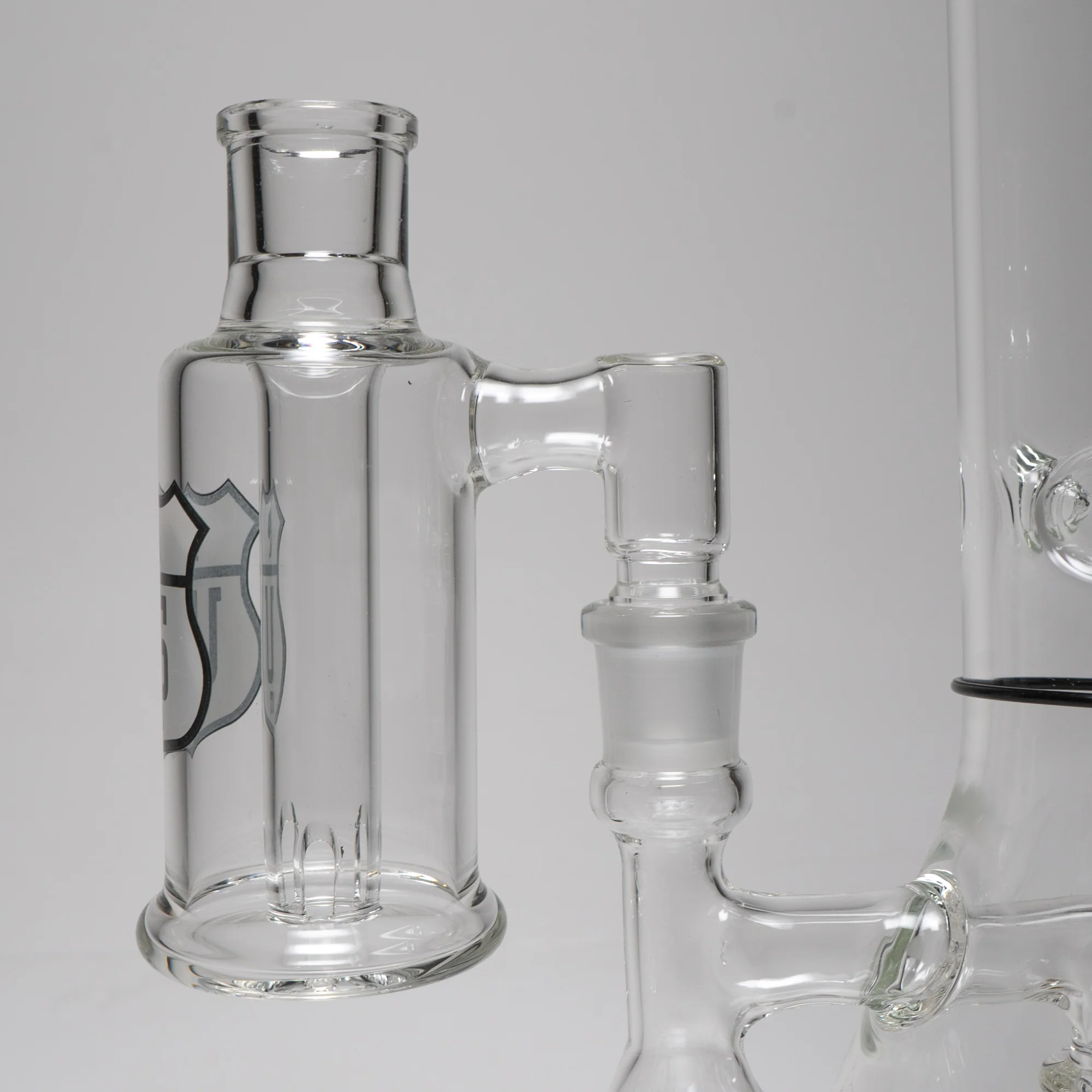 US Tubes - Ash Catcher - 18mm 90° - White & Grey Highway Label - Image 7
