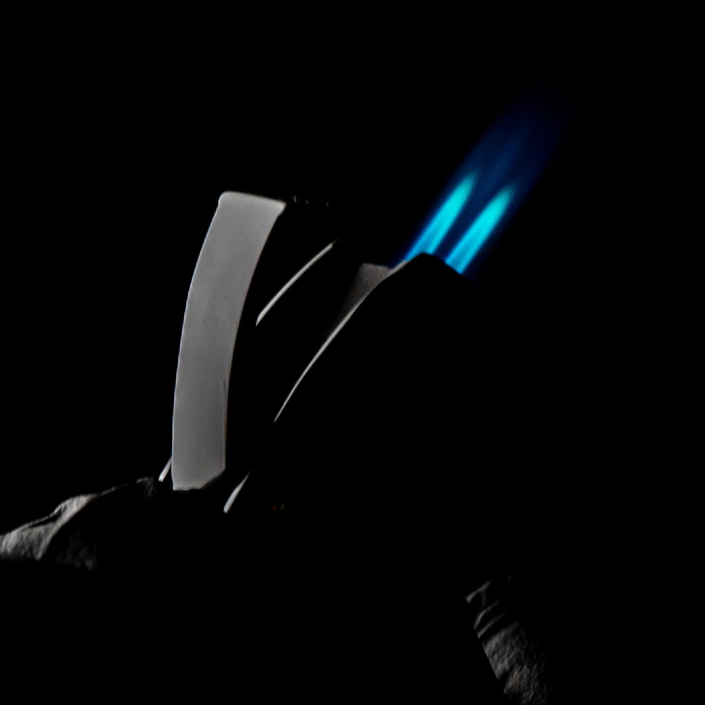 Vector X Sovereignty - Arsenal - Double Flame Torch Lighter - Matte Black - Image 2